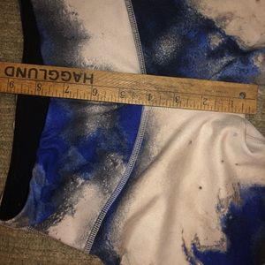 lululemon athletica Pants - Lululemon will see under crops size 2 lululemon athletica Pants - Lululemon will see under crops size 2